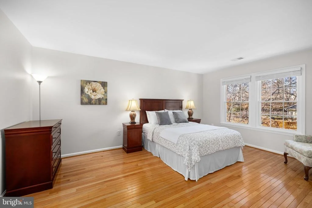 Photo of 9451 LAPSTRAKE LANE