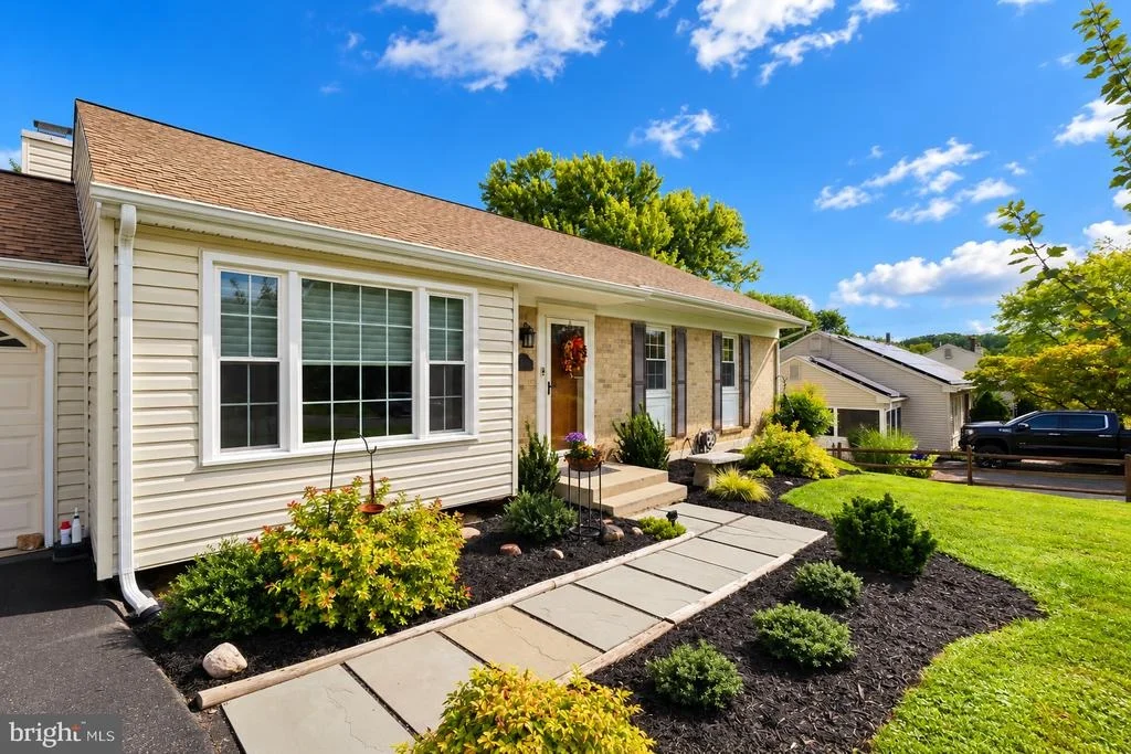 Photo of 10425 SWEEPSTAKES ROAD