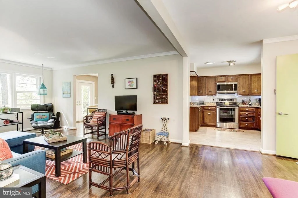 Photo of 7104 HADLOW COURT