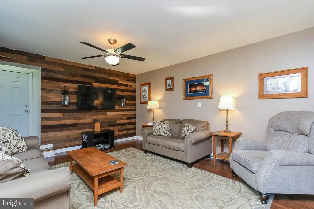 Photo of 5939 MEADOW ROAD