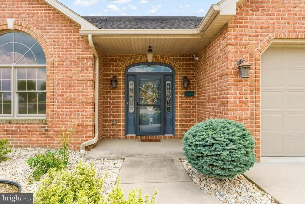 Photo of 19419 AMETHYST DRIVE