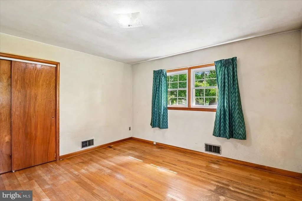Photo of 1509 DUVALL ROAD