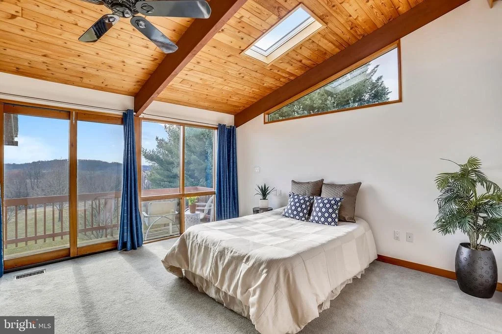 Photo of 20617 TOP RIDGE DRIVE