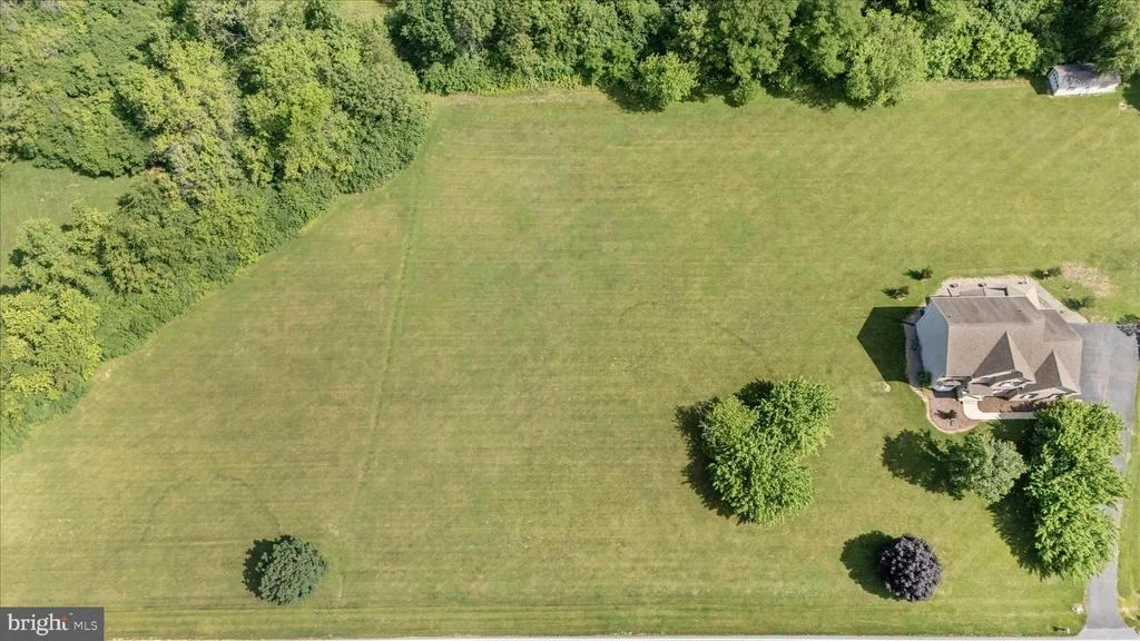 Photo of 3810 ROUNDTREE ROAD