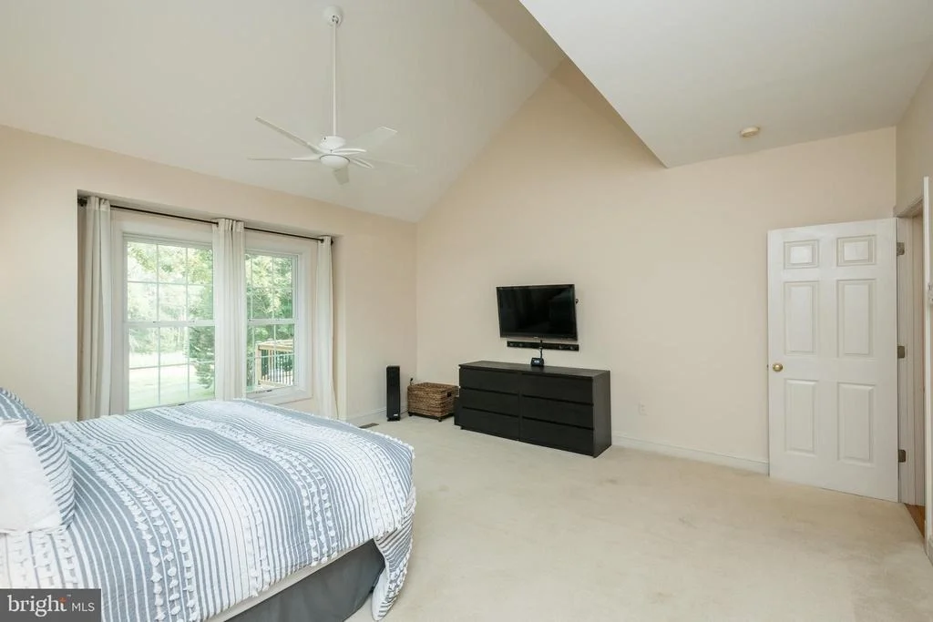 Photo of 5105 WELLINGHALL WAY