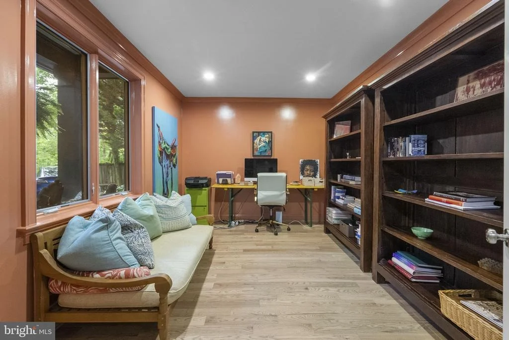 Photo of 8025 RIVERSIDE DRIVE