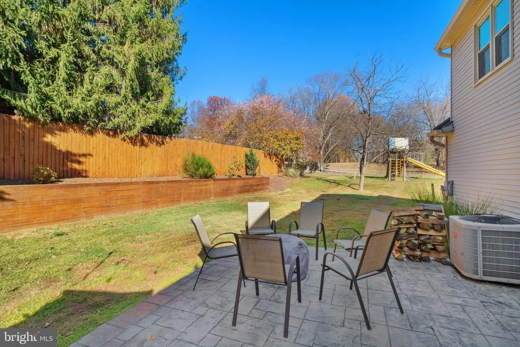 Photo of 15304 WATERGATE ROAD