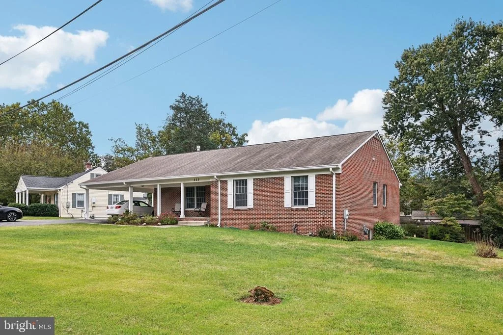 Photo of 337 SETH PLACE