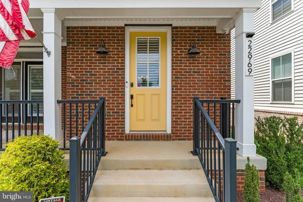 Photo of 22969 AURORA VIEW