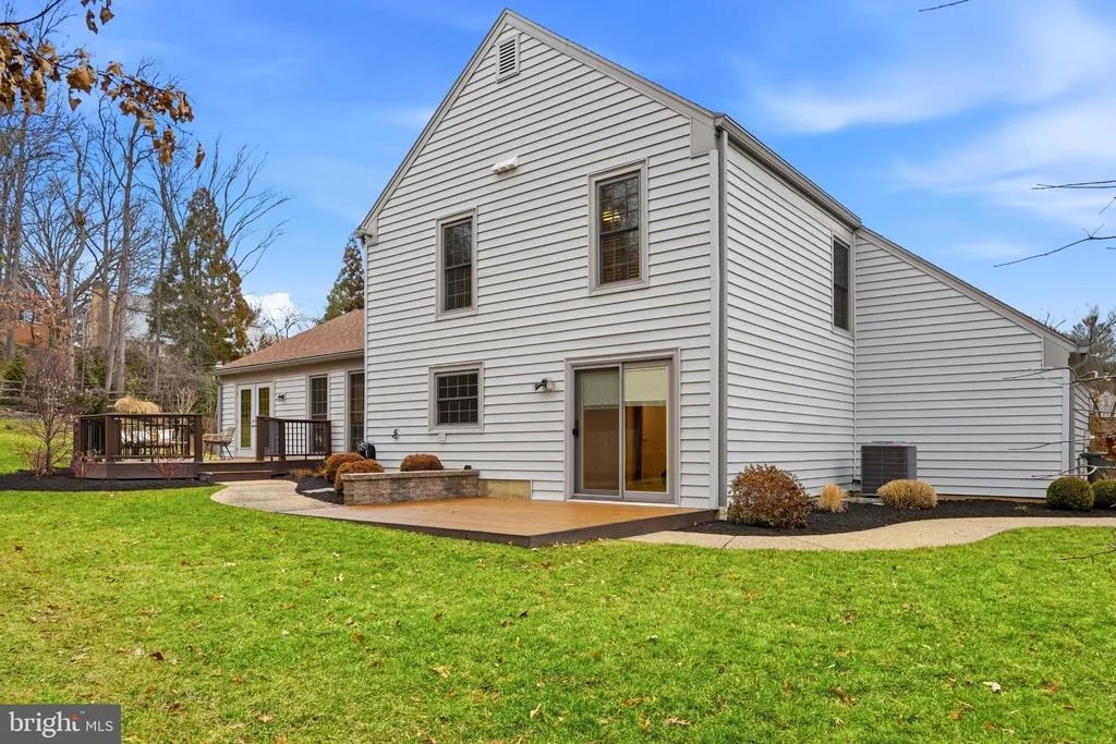 Photo of 4001 FEATHERSTONE PLACE