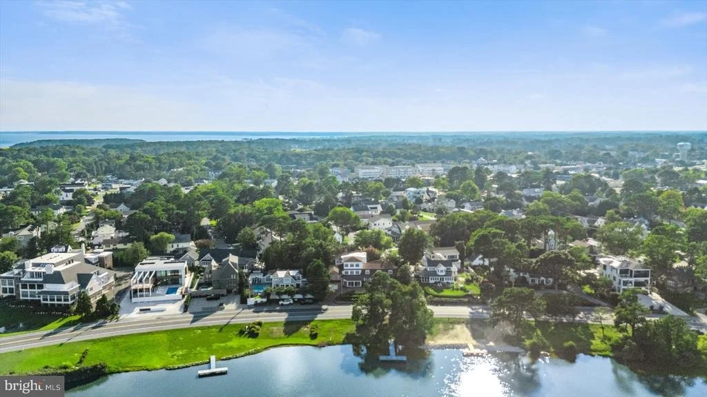 Photo of 20340 SILVER LAKE DRIVE