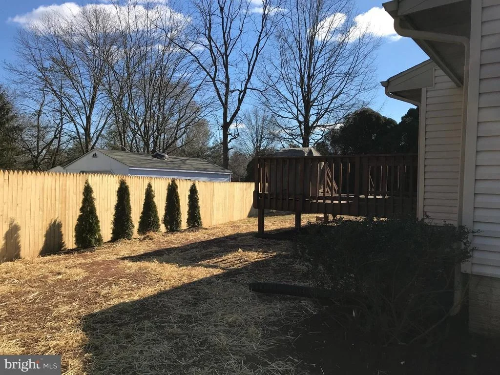 Photo of 17501 COLLIER CIRCLE