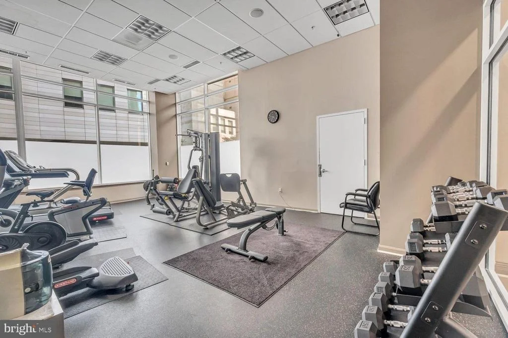 Photo of Unit 405 at 930 WAYNE AVENUE