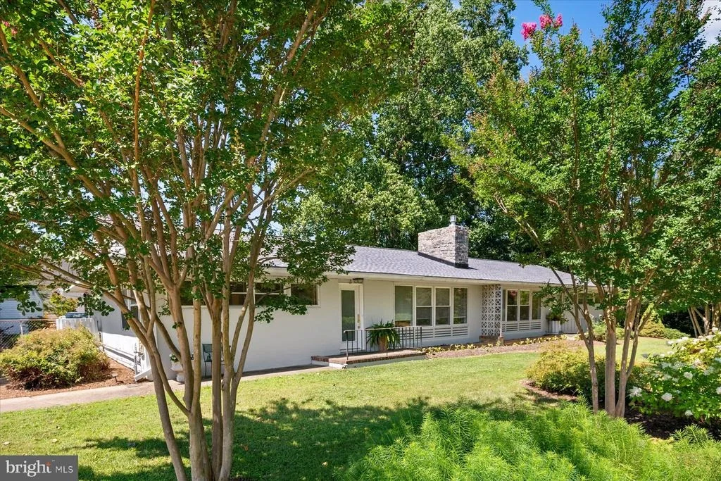 Photo of 3 SHERIDAN ROAD