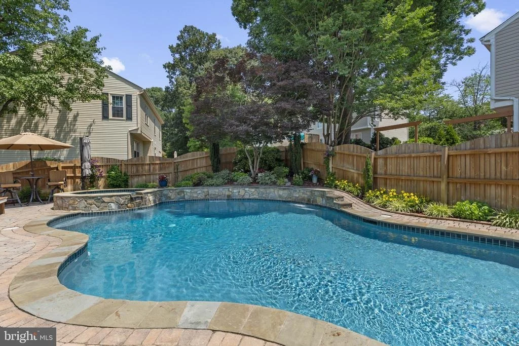 Photo of 5304 BRADDOCK RIDGE DRIVE