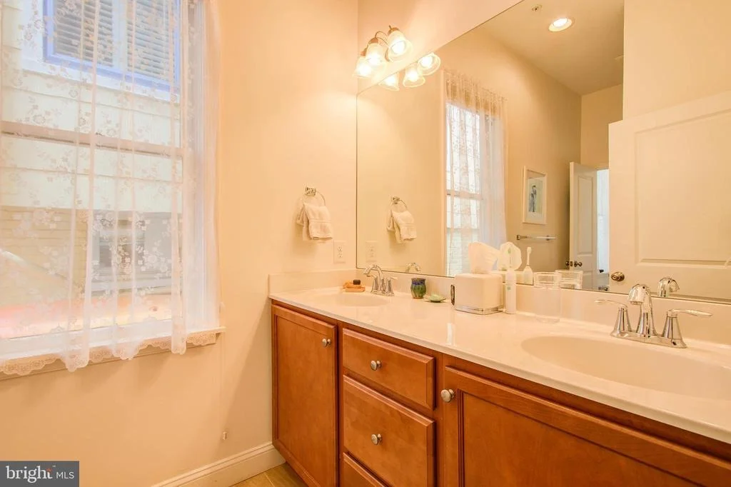 Photo of 82 CONDUIT STREET