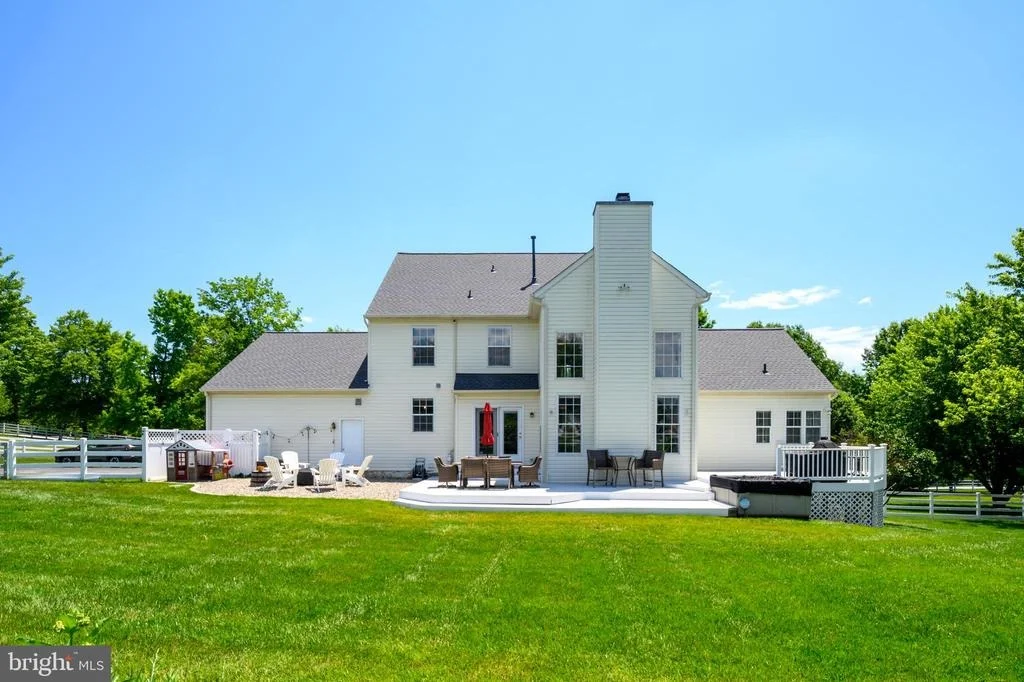 Photo of 6106 CHALLEDON CIRCLE