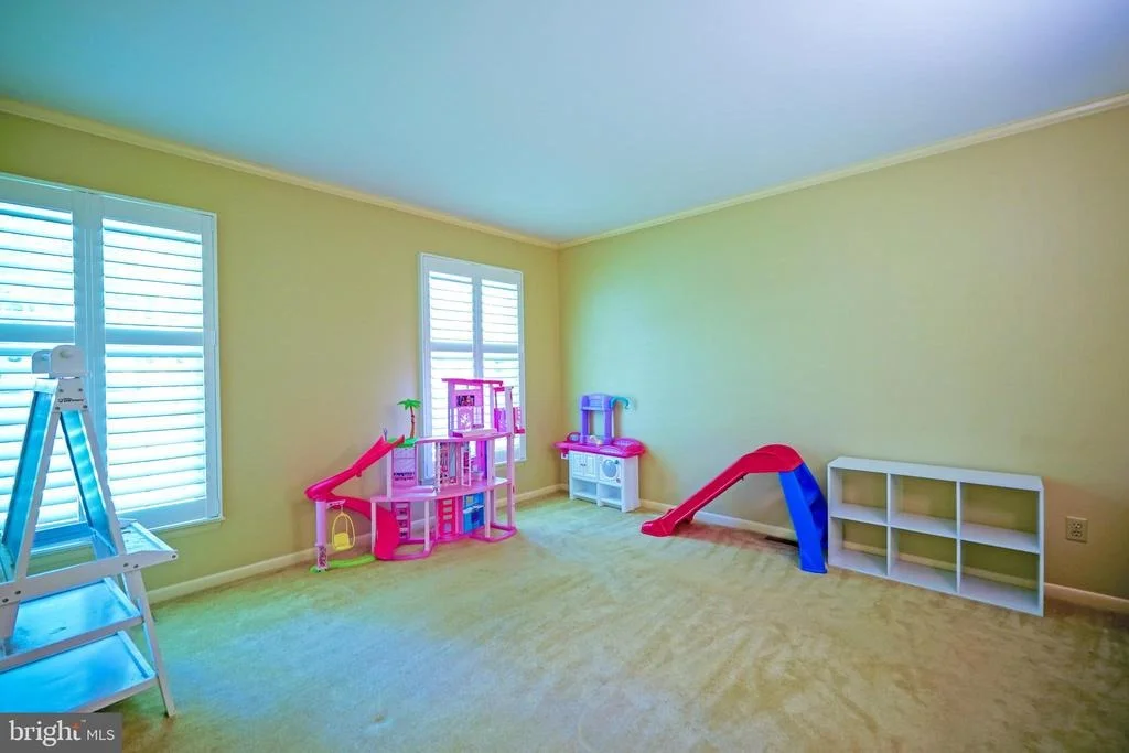 Photo of 101 OAK LANE