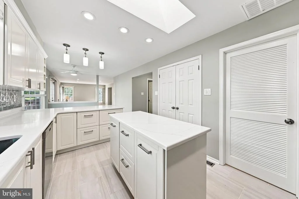Photo of 16 KENSINGTON DRIVE