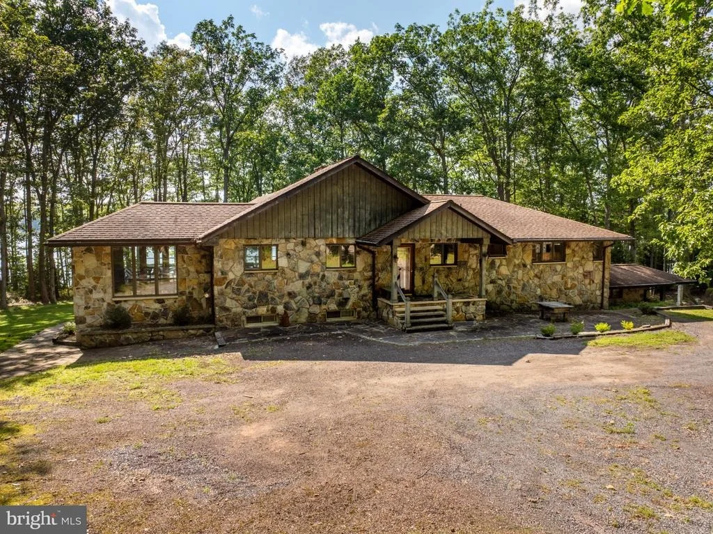 Photo of 1677 SHORELINE DRIVE