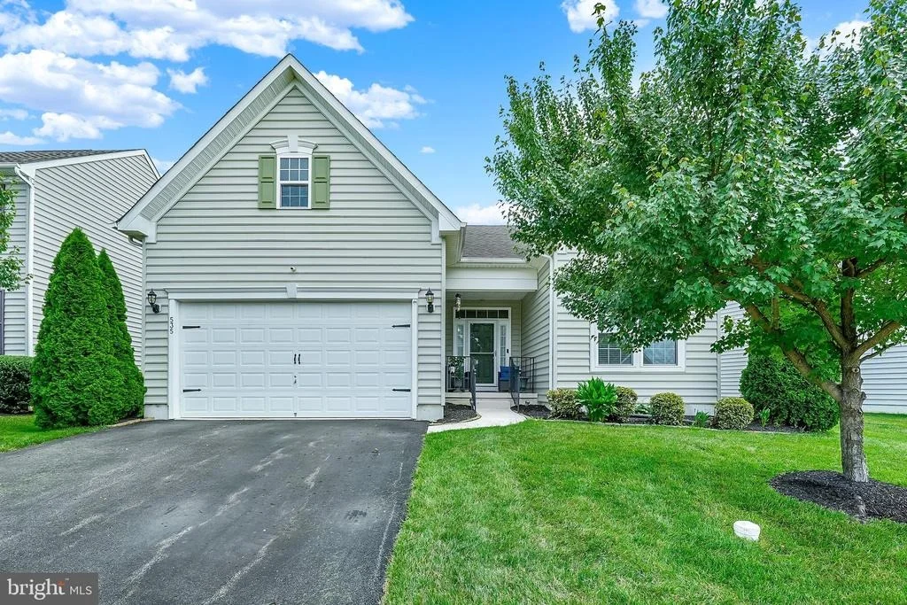 Photo of 535 STONEHAVEN DRIVE