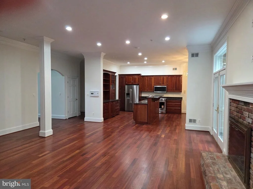 Photo of 6405 CHEW ROAD