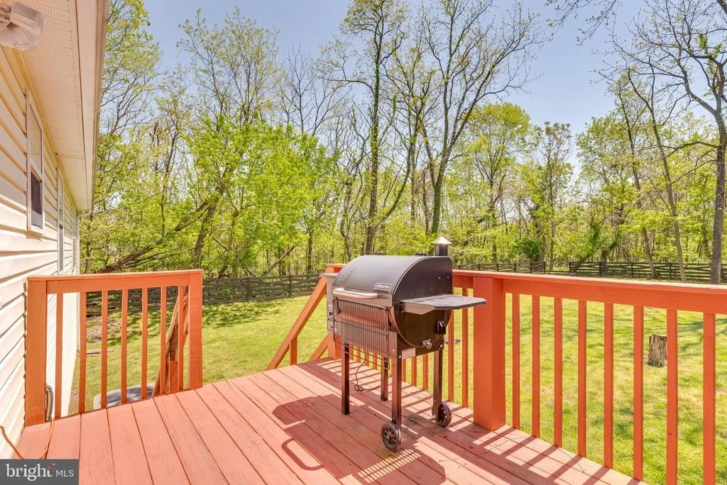 Photo of 476 OAK LEE