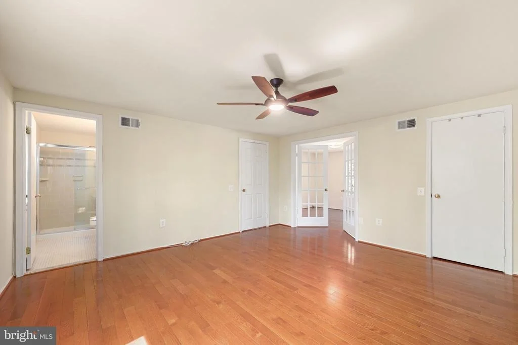 Photo of 10827 BURR OAK WAY