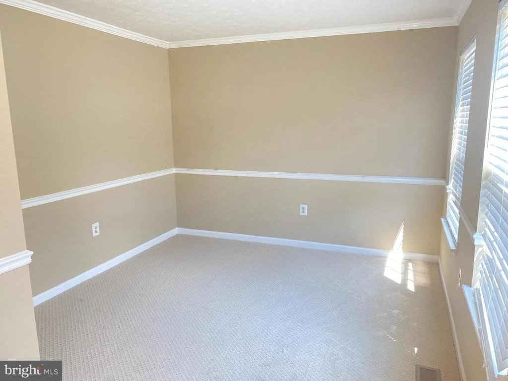 Photo of 5442 SIR DOUGLAS DRIVE
