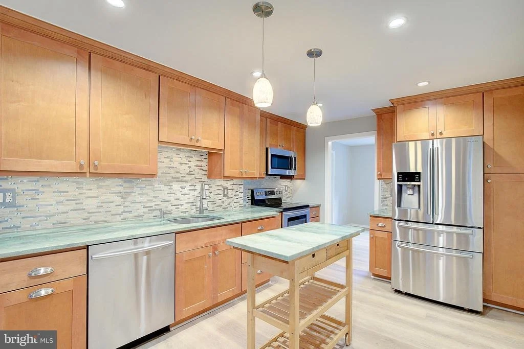 Photo of 349 ARBUTUS DRIVE