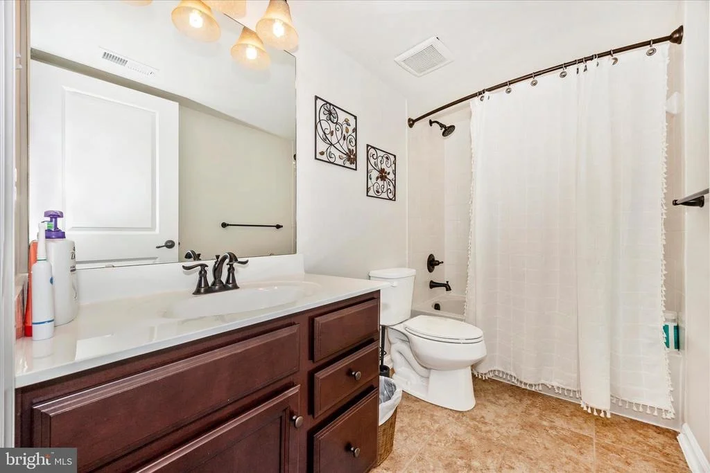 Photo of 4700 PULLER DRIVE