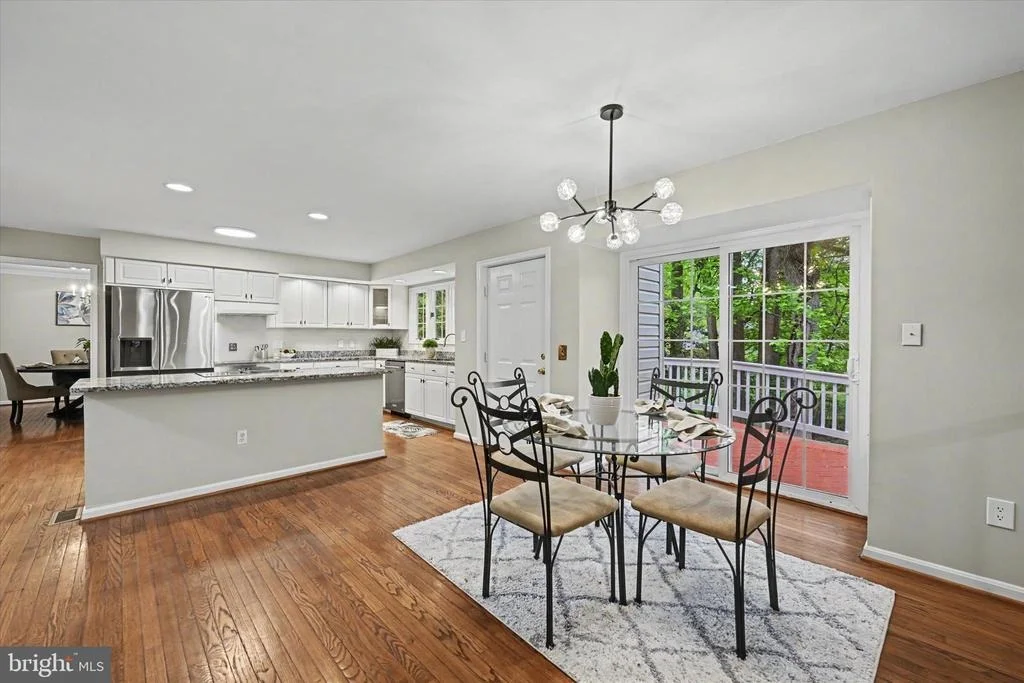 Photo of 8033 CREST ROAD