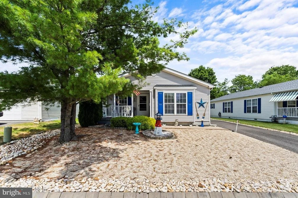 Photo of 36 FORT LEE DRIVE