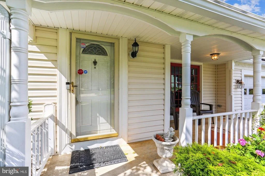 Photo of 927 POINTER RIDGE DRIVE