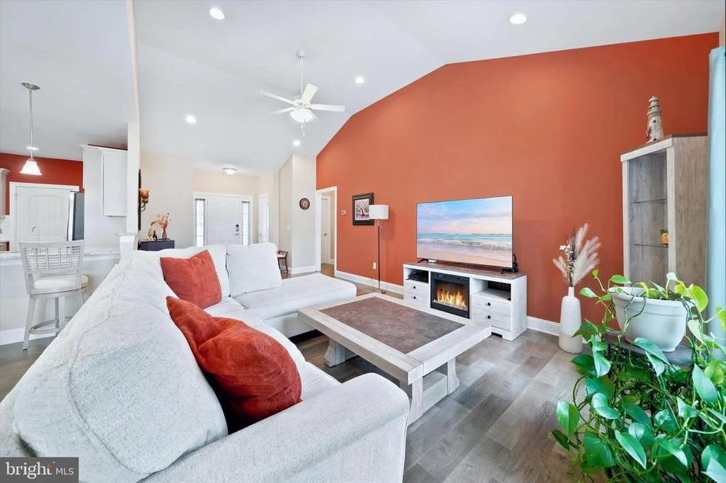 Photo of 18787 MELVILLE WAY