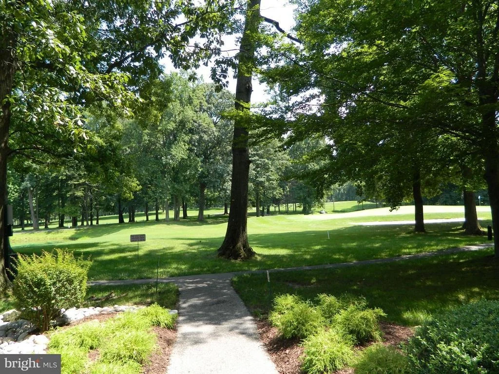 Photo of Unit 2107 at 15107 INTERLACHEN DRIVE