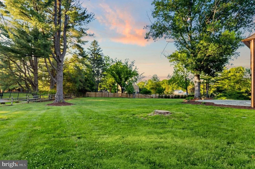Photo of 8701 LOCHAVEN DRIVE