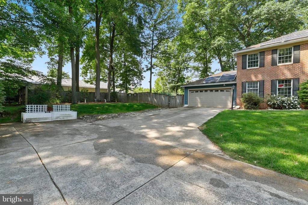 Photo of 10924 BEECH CREEK DRIVE
