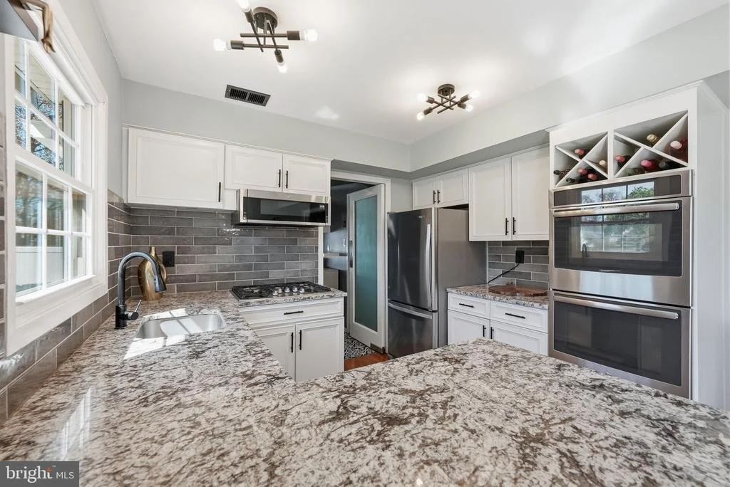 Photo of 12109 ROCKLEDGE DRIVE