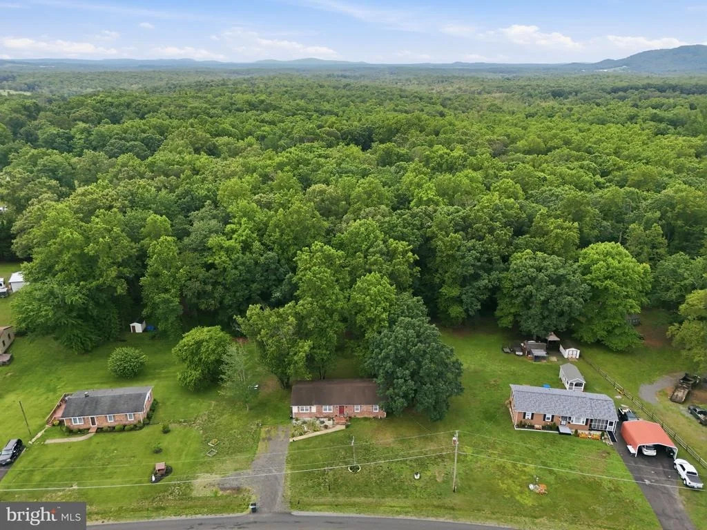 Photo of 8398 KIRTLEY TRAIL
