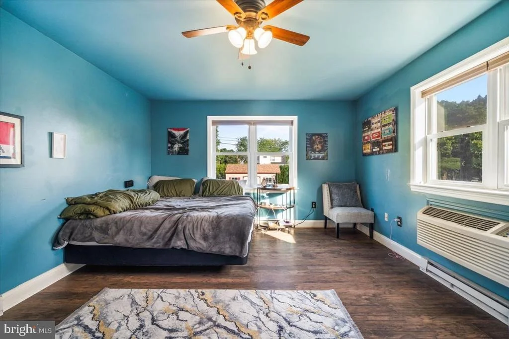 Photo of 604 LEE PLACE