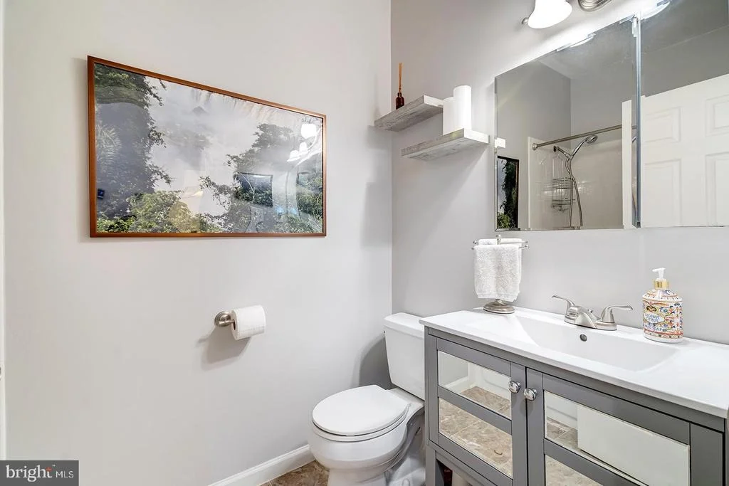 Photo of 30390 E MILL RUN