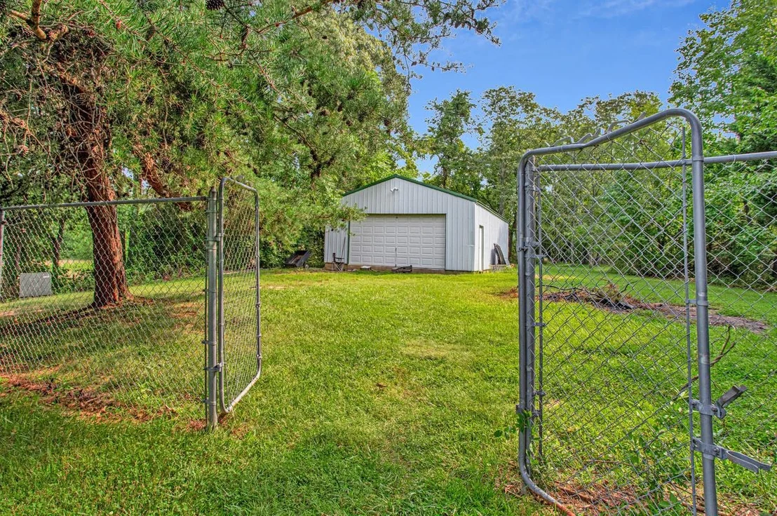 Photo of 8070 NURSERY ROAD