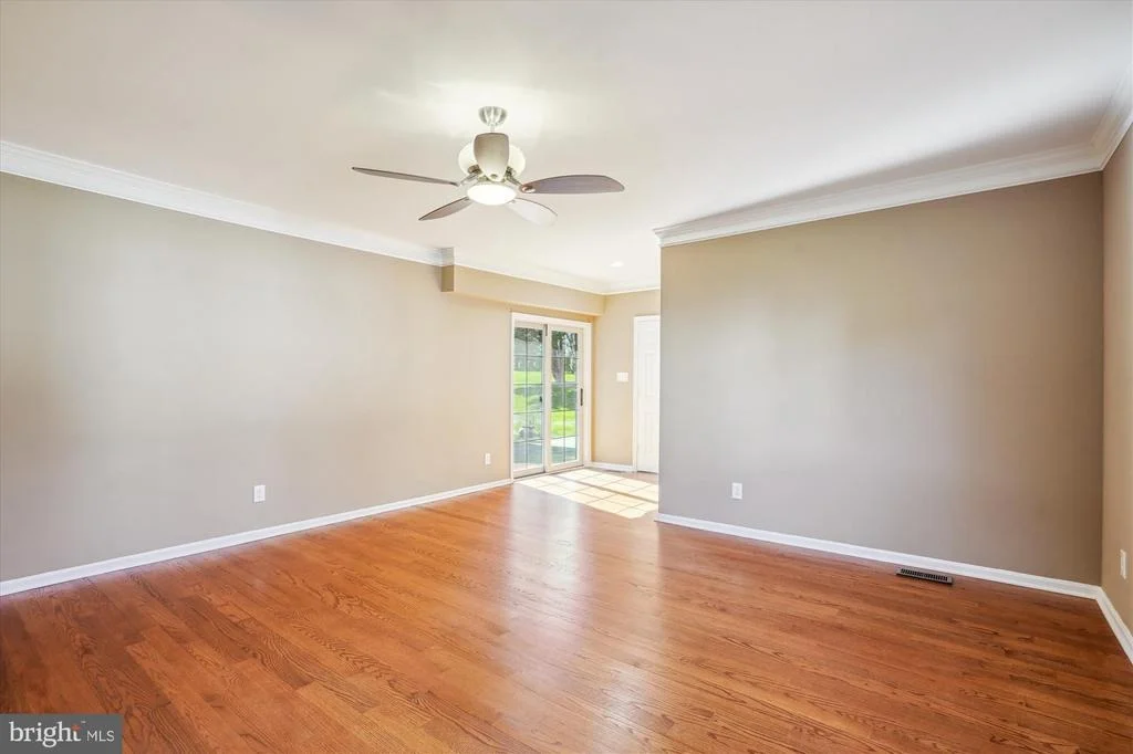 Photo of 18604 WILLOW OAK DRIVE
