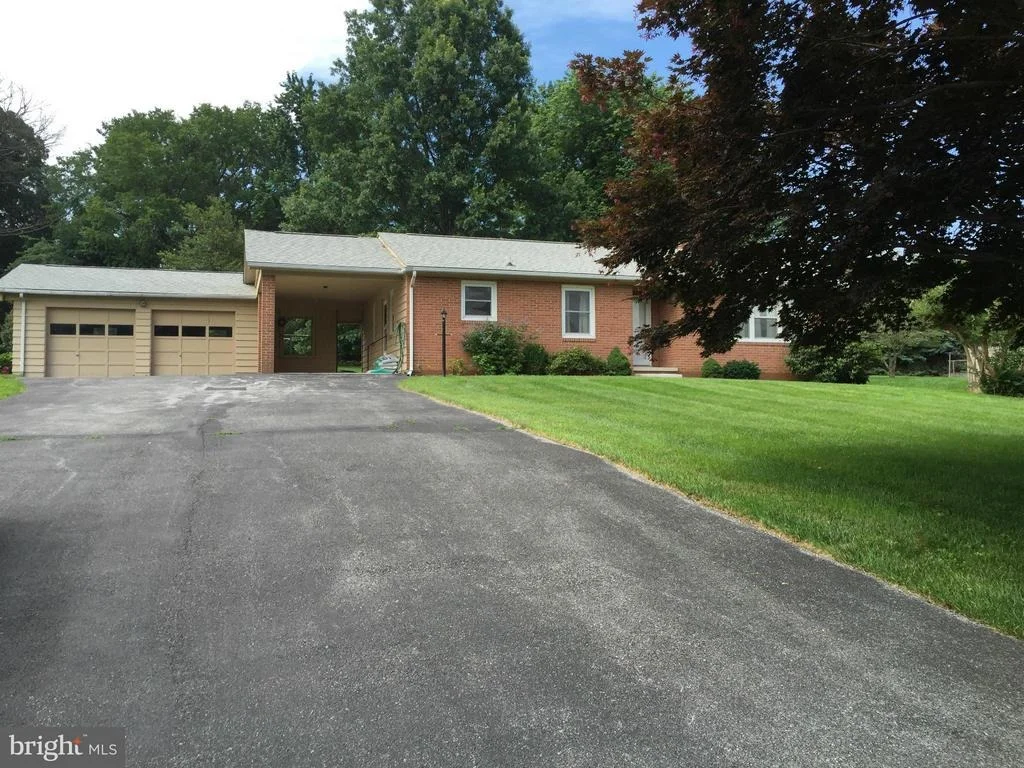 Photo of 6007 KEYSER LANE