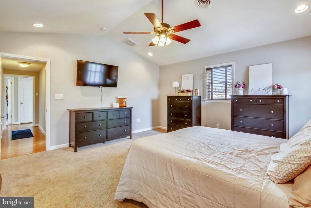 Photo of 19510 THOMAS DRIVE