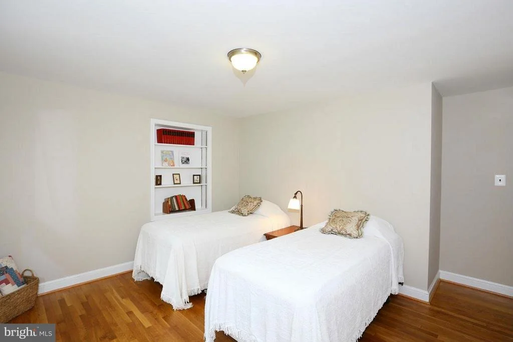 Photo of 13005 FOXDEN DRIVE