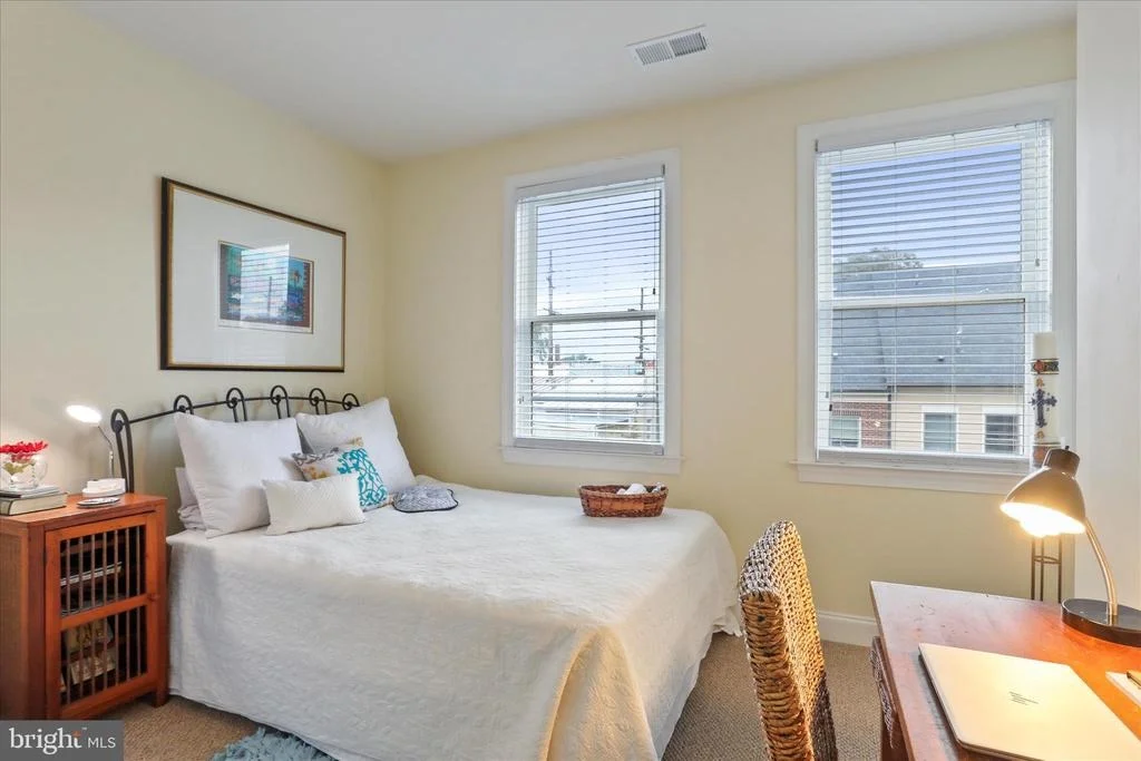 Photo of 20 MAXWELL SQUARE