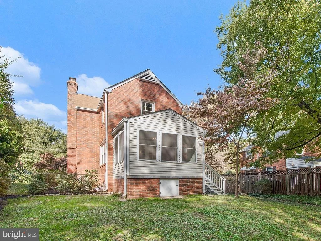 Photo of 9419 RUSSELL ROAD