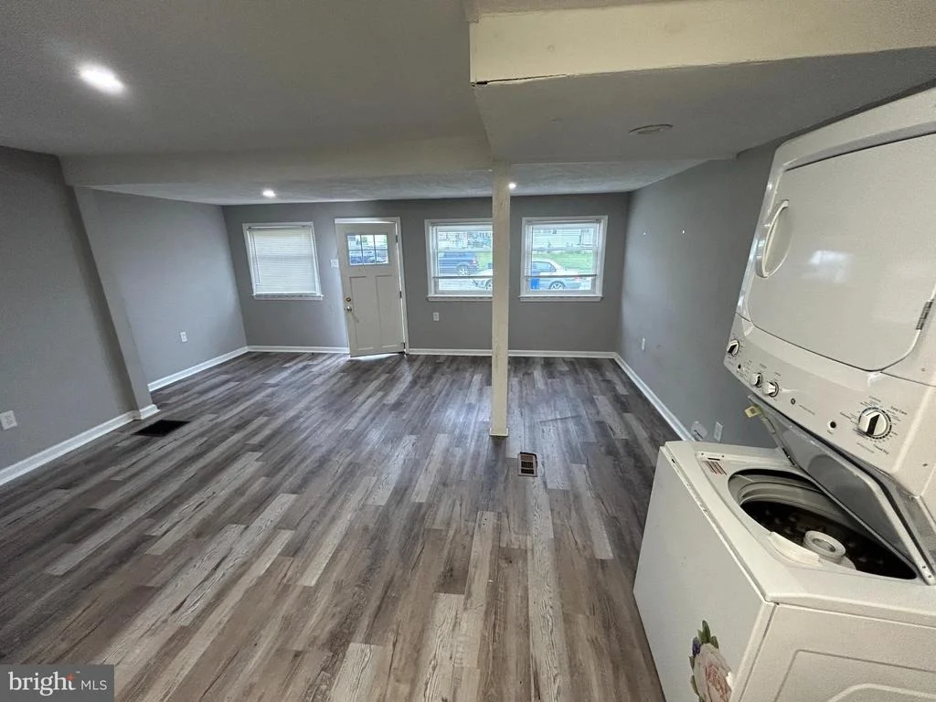 Photo of 4624 MARY AVENUE